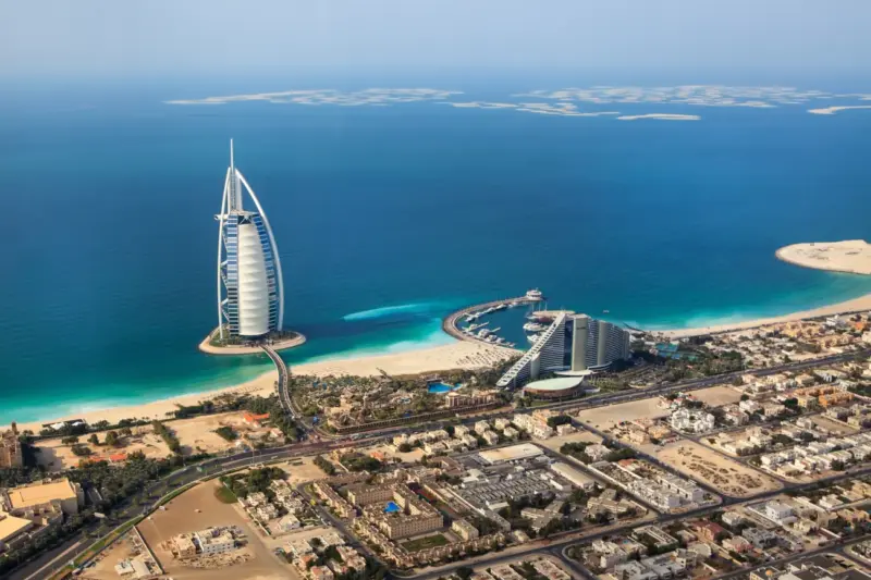 A Few Thousand Euros: Bansko or Dubai for a Week?